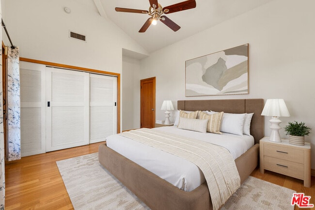 Building Photo - 7917 Westlawn Ave