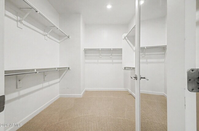 Building Photo - 4128 S Greythorne Way