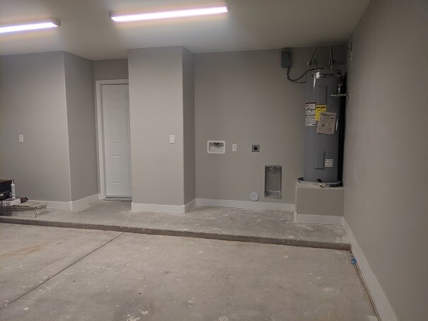 Building Photo - 1851 N Center Ave