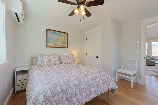 Building Photo - Newly Renovated Winter Rental on a Private...