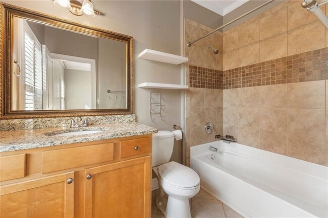 Building Photo - 267 Carlyle Park Dr