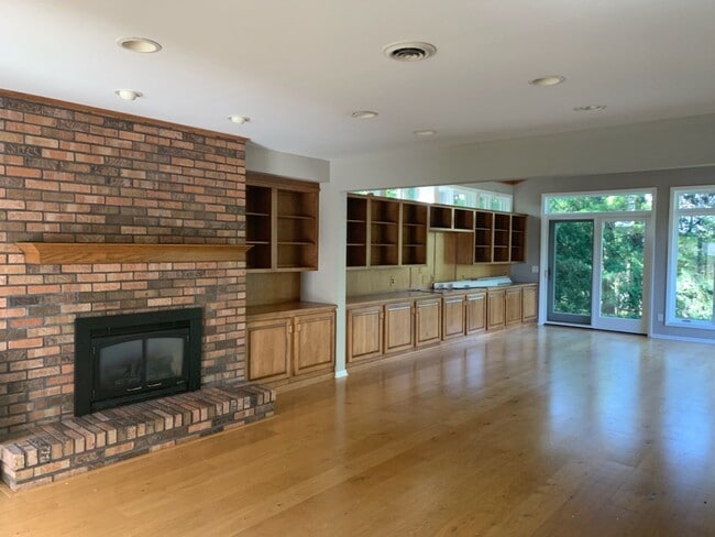 Building Photo - Beautiful 3 Bedroom Home in Middleton
