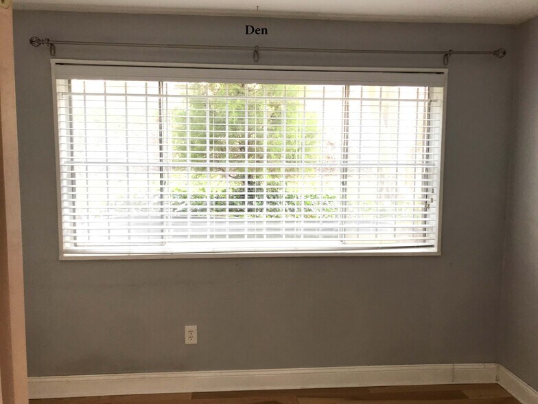 Building Photo - 4545 MacArthur Blvd NW