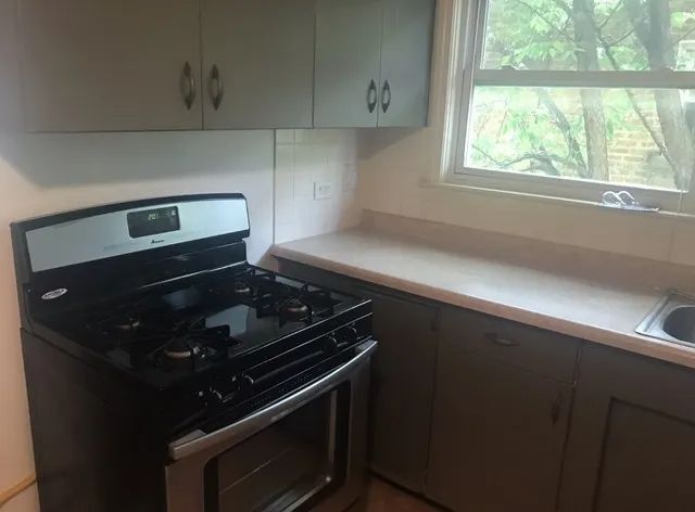 Building Photo - 9138 Keating Ave