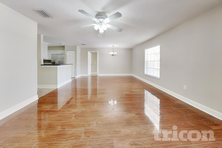 Building Photo - 2313 Pleasure Run Dr