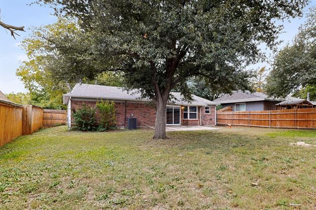 Building Photo - 5717 Macrae St