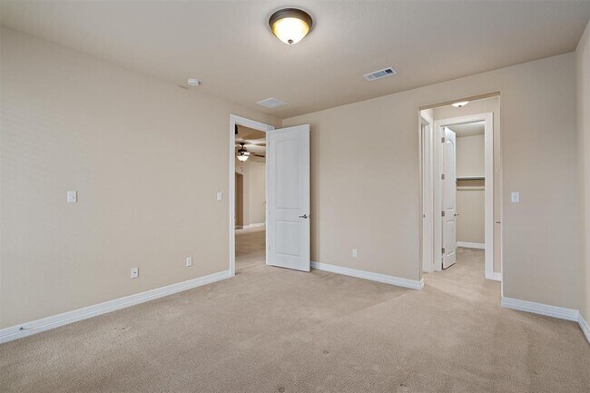 Building Photo - 167 Roberto Drive