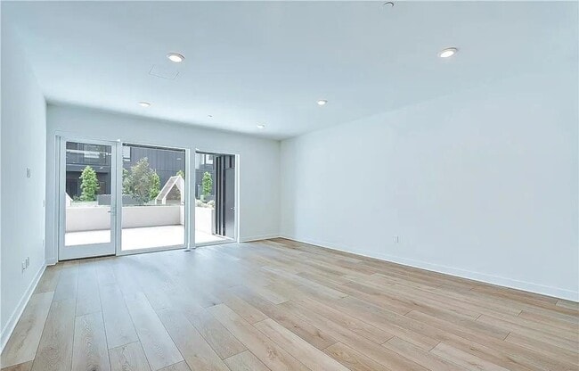 Building Photo - 1204 Rivington