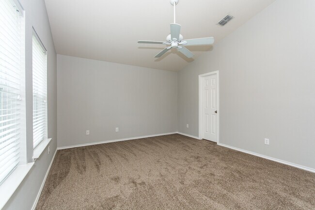 Building Photo - 1413 Gordon Dr