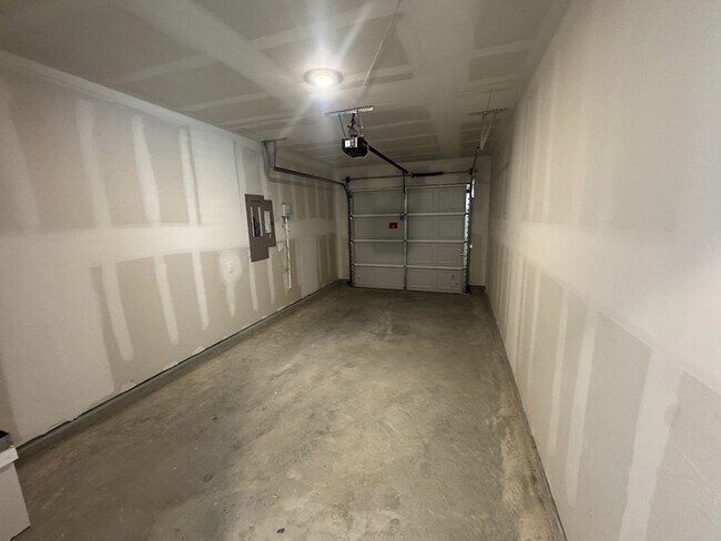 Building Photo - 6311 Whimbrel Wy