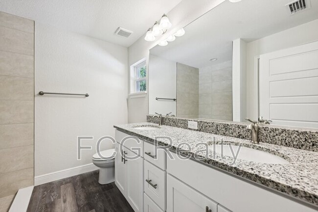 Building Photo - 10675 N Adler Dr