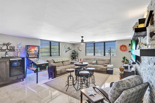 Building Photo - 1811 Jefferson St