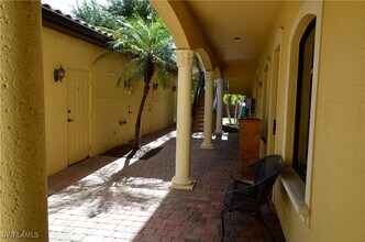 Building Photo - 1625 SE 46th St