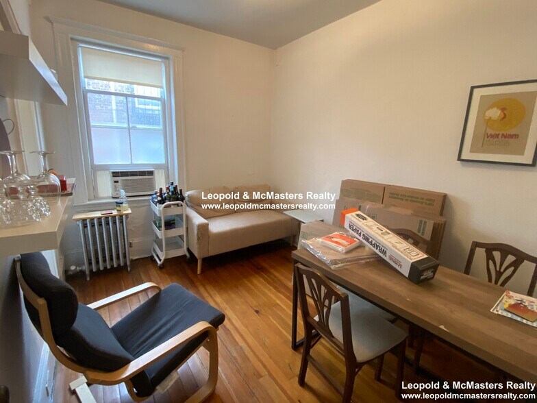 Primary Photo - 24 Garden St