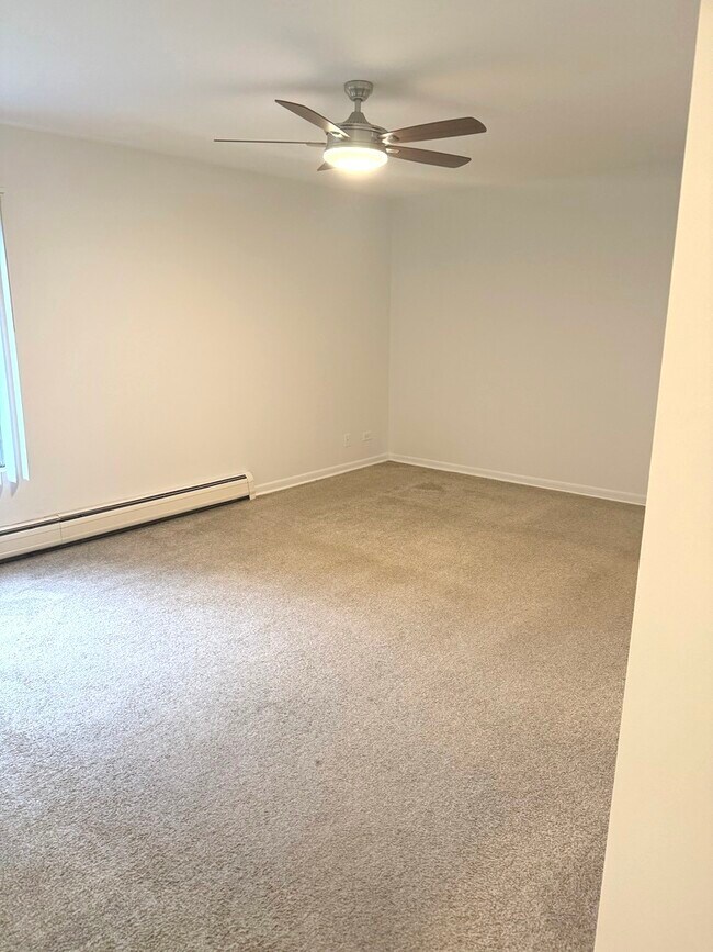 Building Photo - 1149 Miller Ln