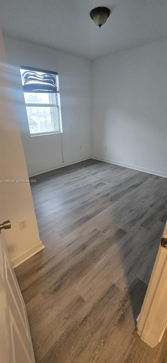 Building Photo - 3616 NE 3rd Ct