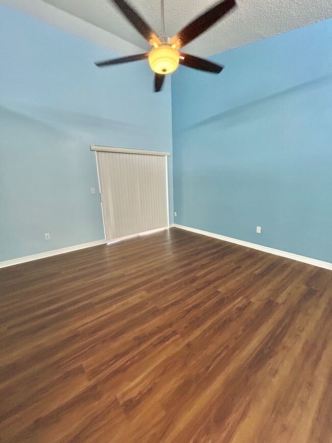 Building Photo - Amazing Dream Home with Water View and Pri...