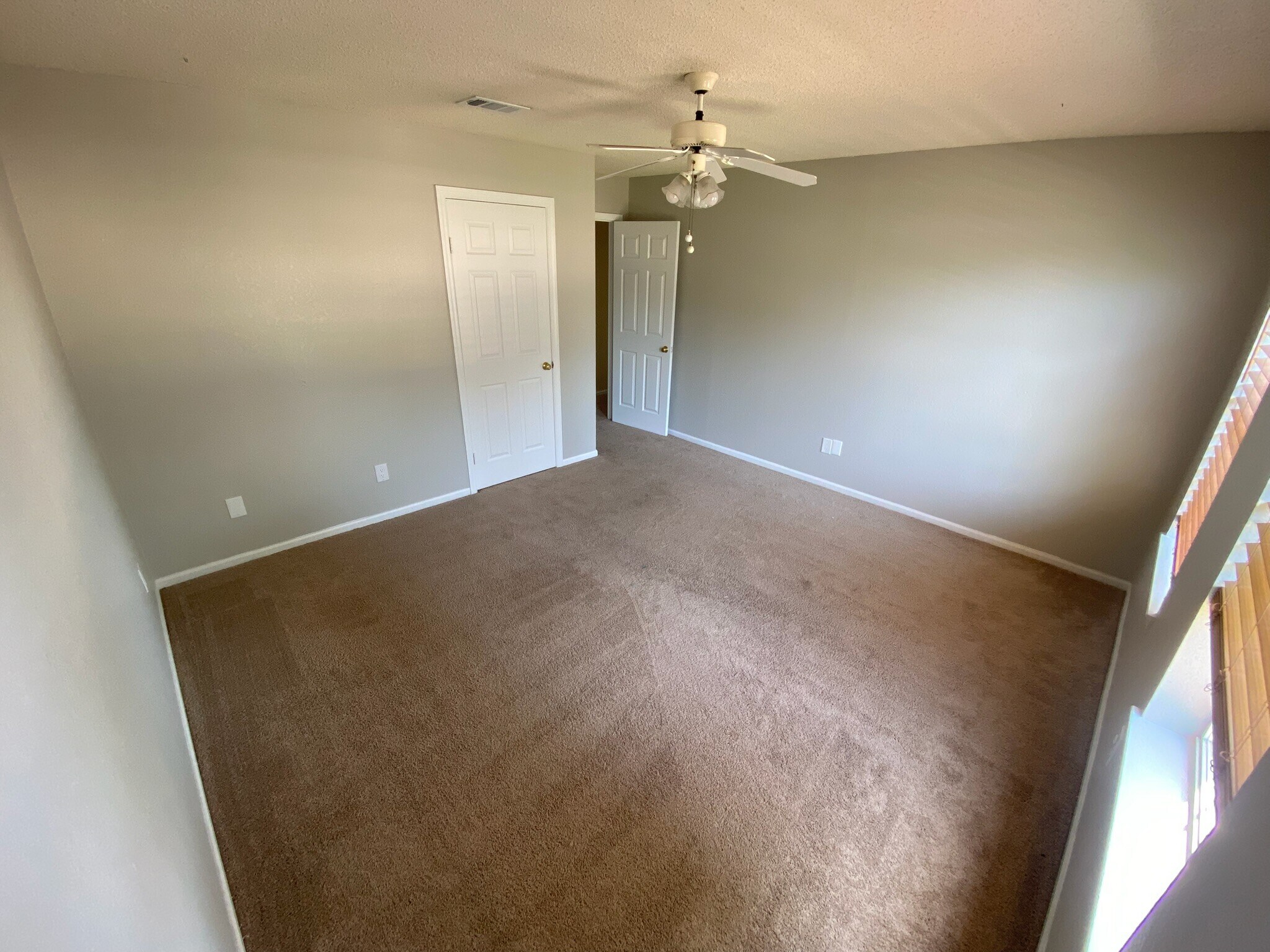 Building Photo - 2848 Ironwood Dr