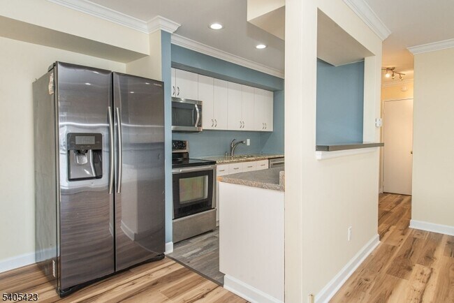 Building Photo - 2350 NJ-10