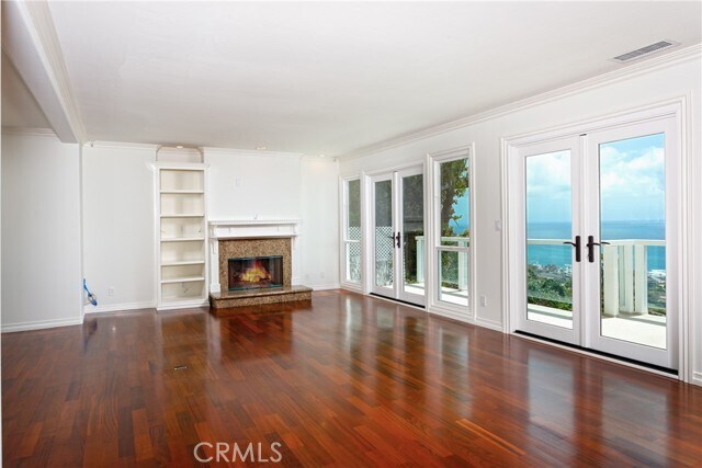 Building Photo - 575 Nyes Pl