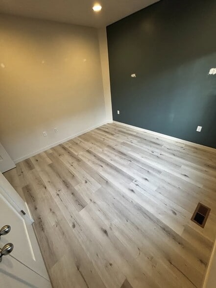 Building Photo - 2826 N 28th St