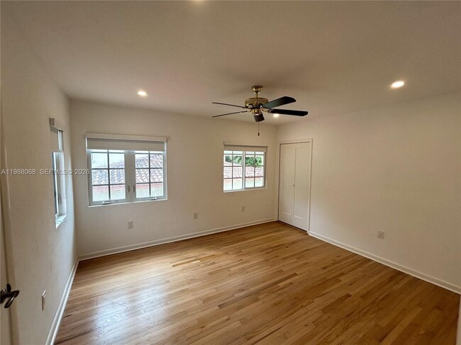 Building Photo - 2504 Alhambra Cir