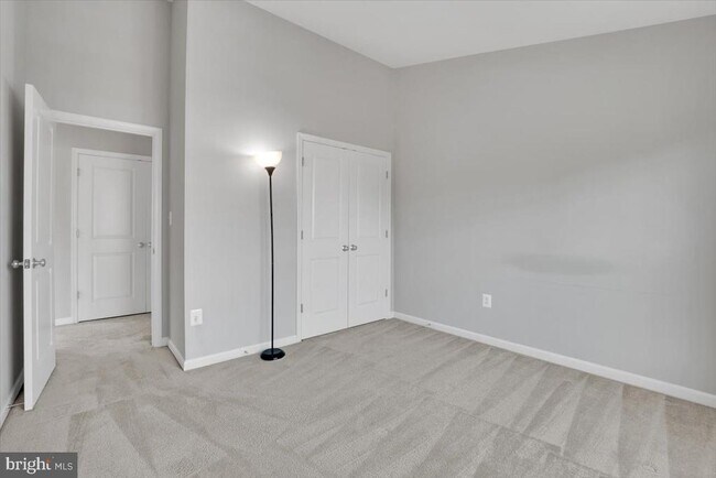 Building Photo - 41625 Broxbourne Terrace