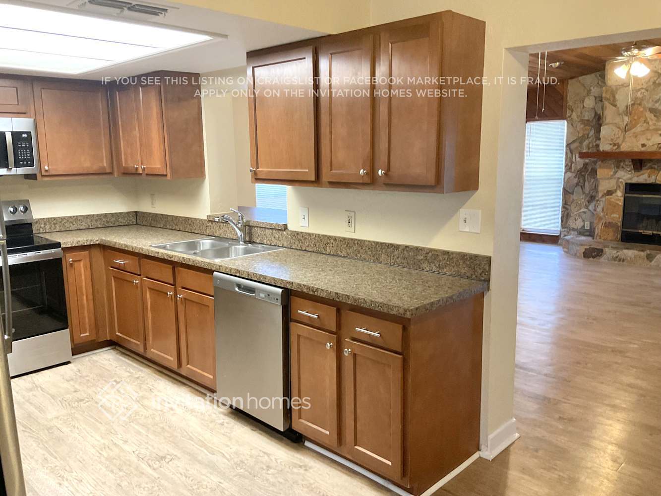 Building Photo - 6774 88th Ave N