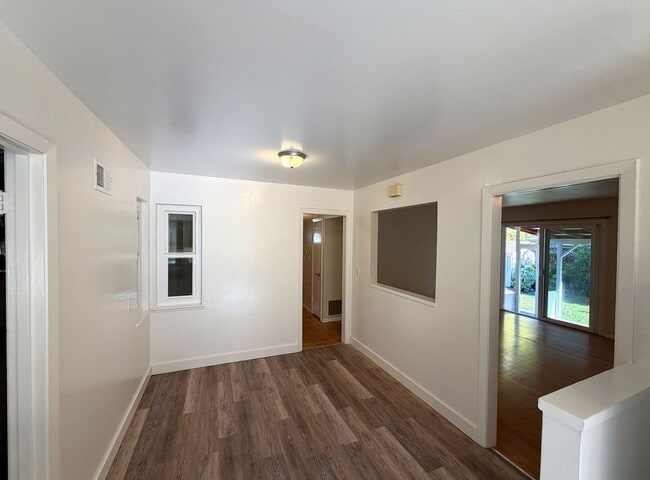 Building Photo - UPDATED LARGE 1500 sq/ft 3BR/2BA Cherry Chase Sunnyvale Home AVAILABLE NOW