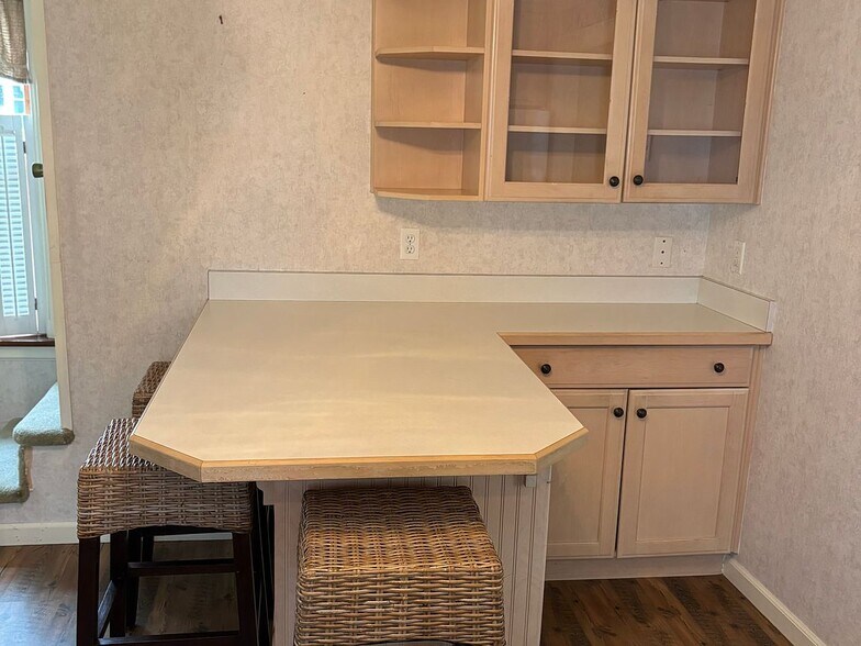 Building Photo - 1511 River Rd