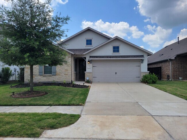 Primary Photo - One-Story, 4 Bedroom Available!