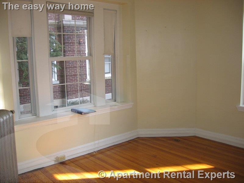 Building Photo - 7 Craigie Cir