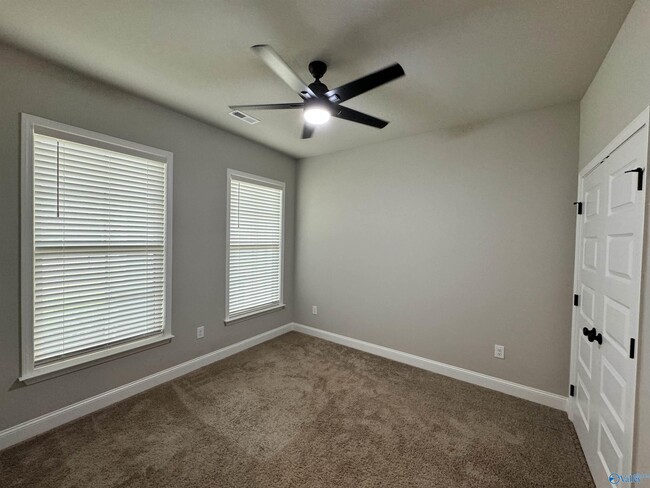 Building Photo - 109 Kambry Grv Dr