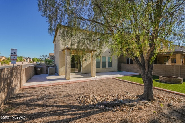 Building Photo - 2790 W Checkerspot Dr