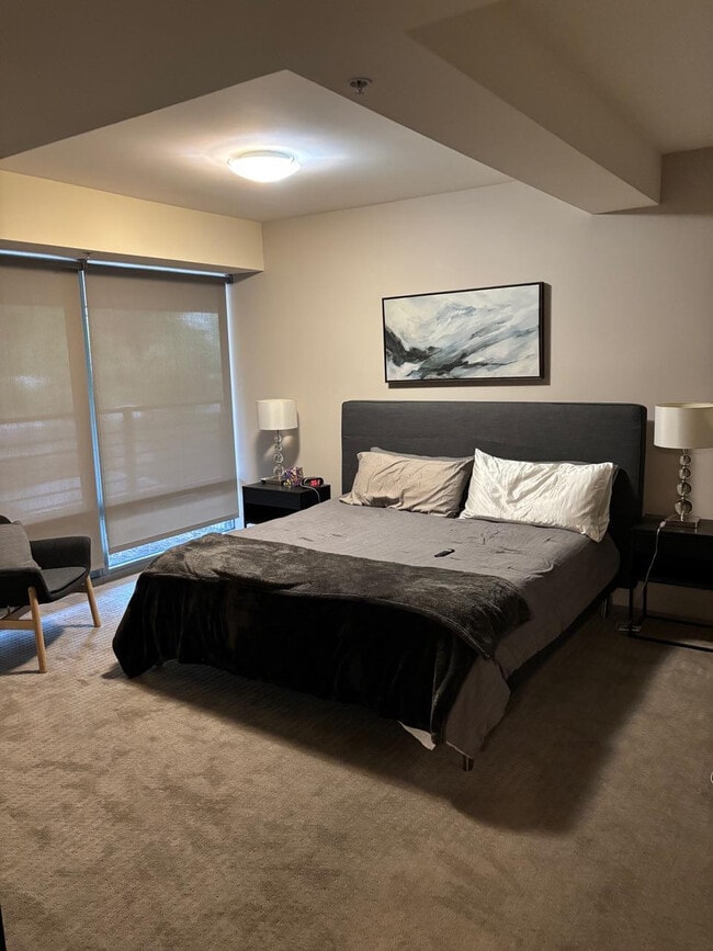 Building Photo - 7117 E Rancho Vista Dr