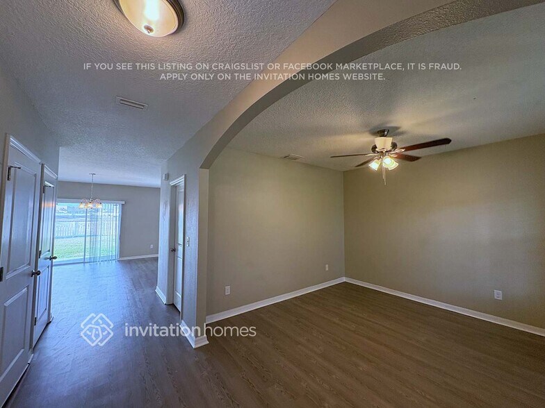 Building Photo - 35859 Jenny Lynne Cir