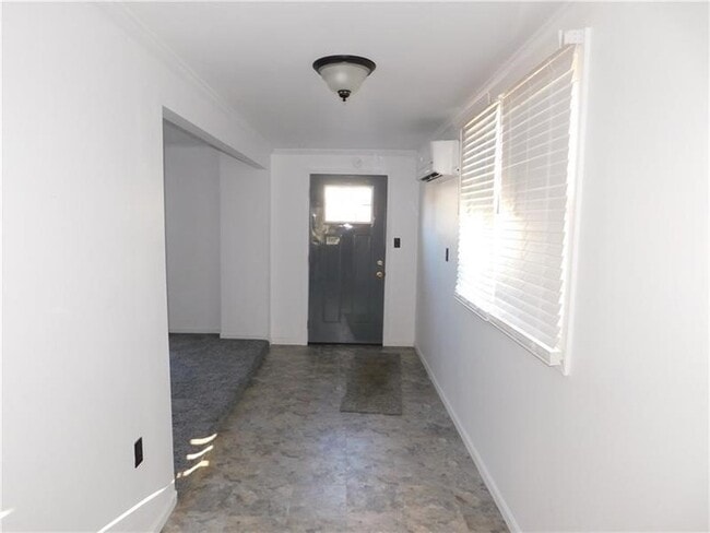 Building Photo - 517 Euclid Ave