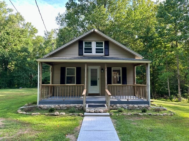 Primary Photo - 734 Old Clinton Rd