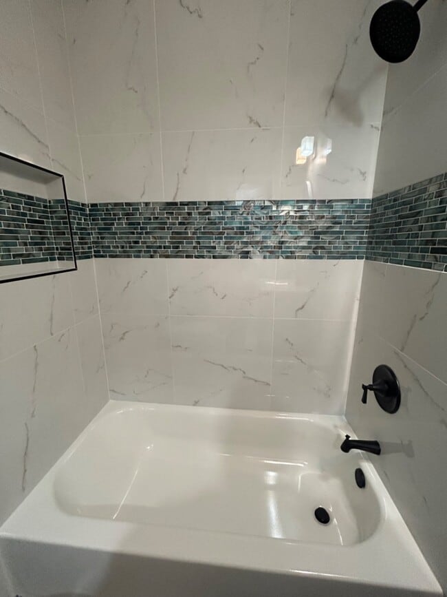 Building Photo - 1141 Owen Pl NE