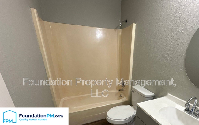 Building Photo - 30 Windsor Rd