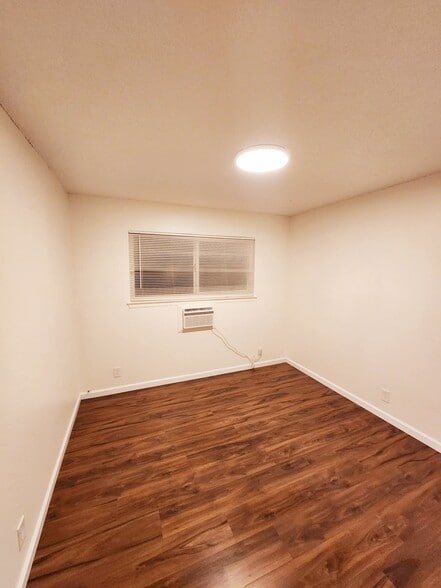 Building Photo - 7440 Tiara Way