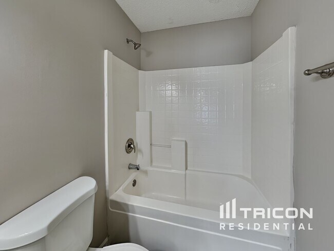 Building Photo - 6303 McIntyre Ridge Dr