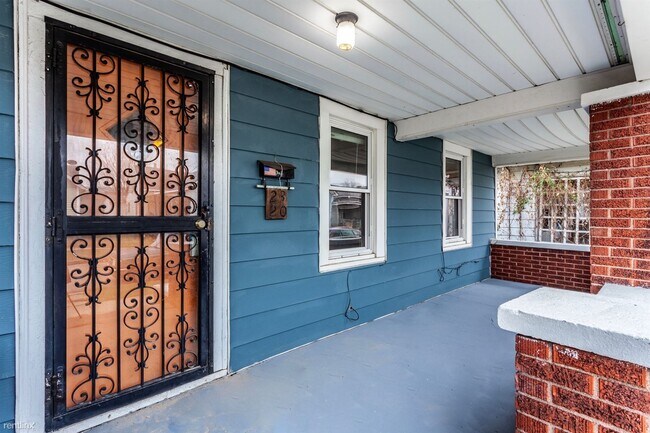 Building Photo - 2 br, 1 bath House - 2320 Hoyt Ave