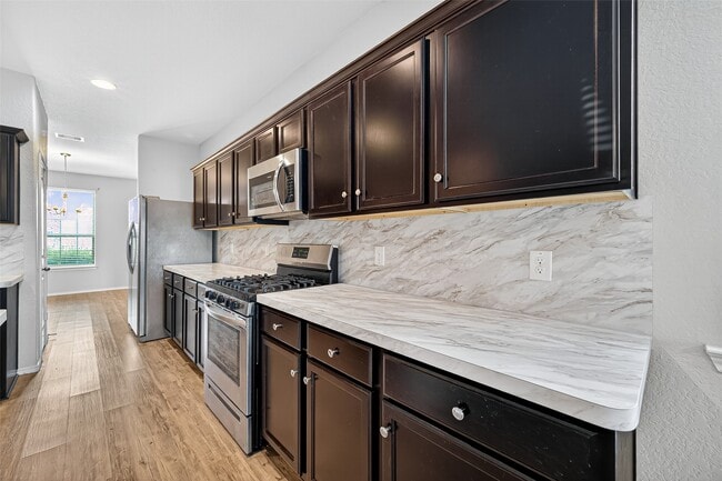 Building Photo - 6023 Briarstone Bay Dr