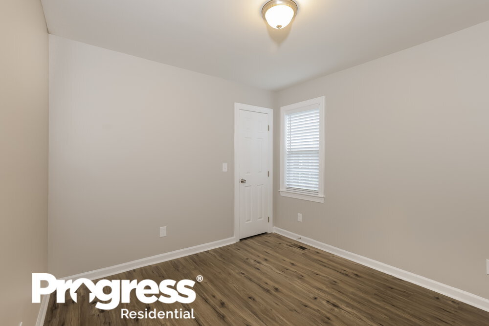 Building Photo - 608 Flicker Ct