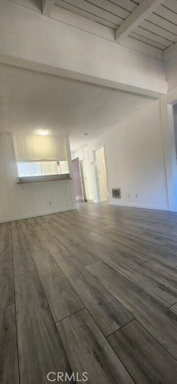 Building Photo - 1040 W MacArthur Blvd