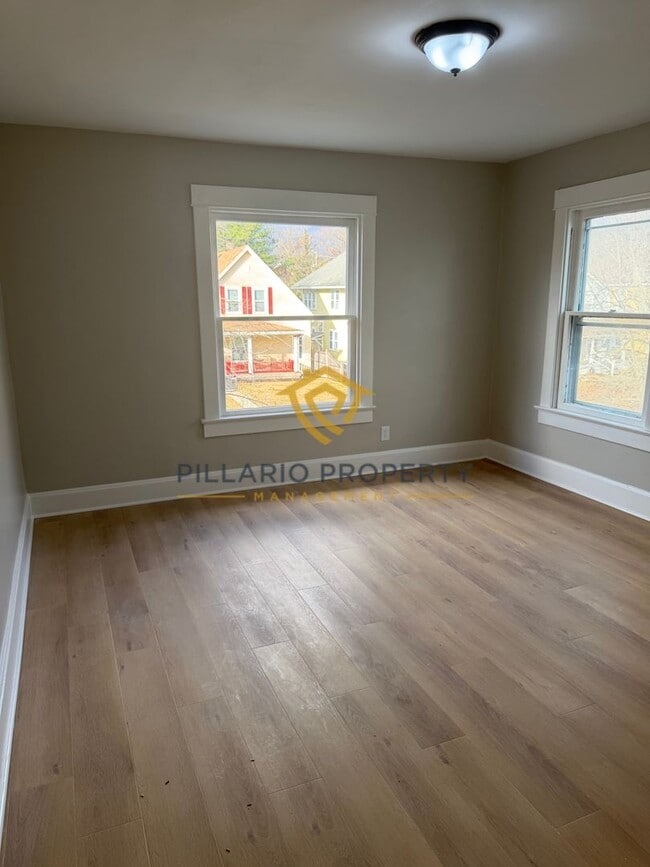 Building Photo - Fully Renovated 3-Bedroom/2-Bathroom with Huge Loft, Near Ellenberger Park, Available NOW!