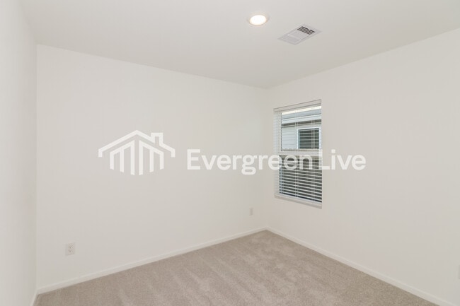 Building Photo - 19747 US-59