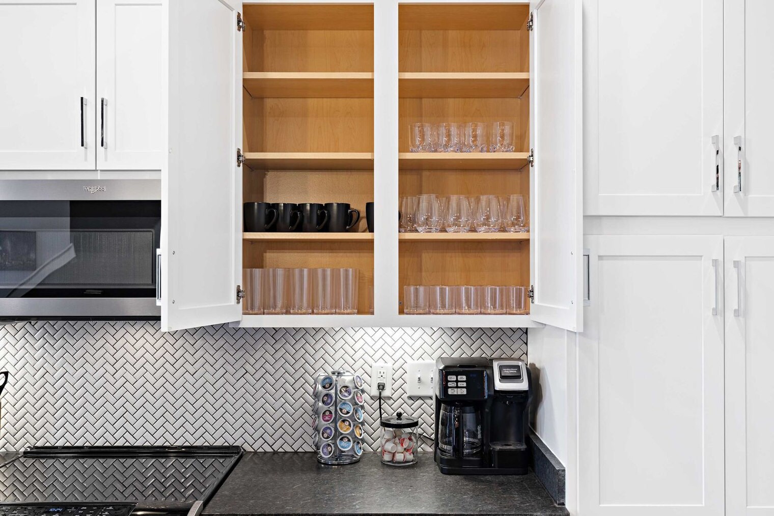 Building Photo - 2135 24th Ave N