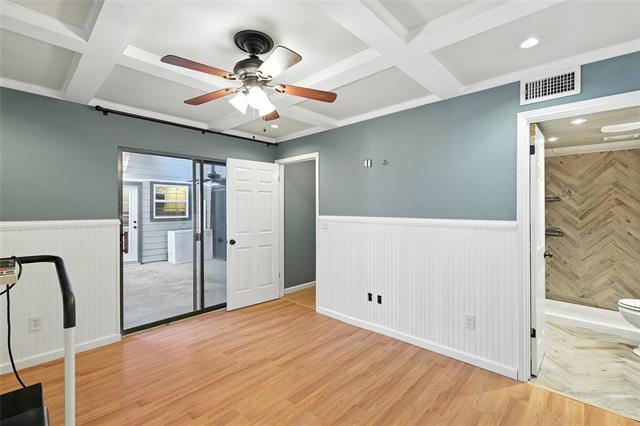 Building Photo - 644 Bellaire Dr